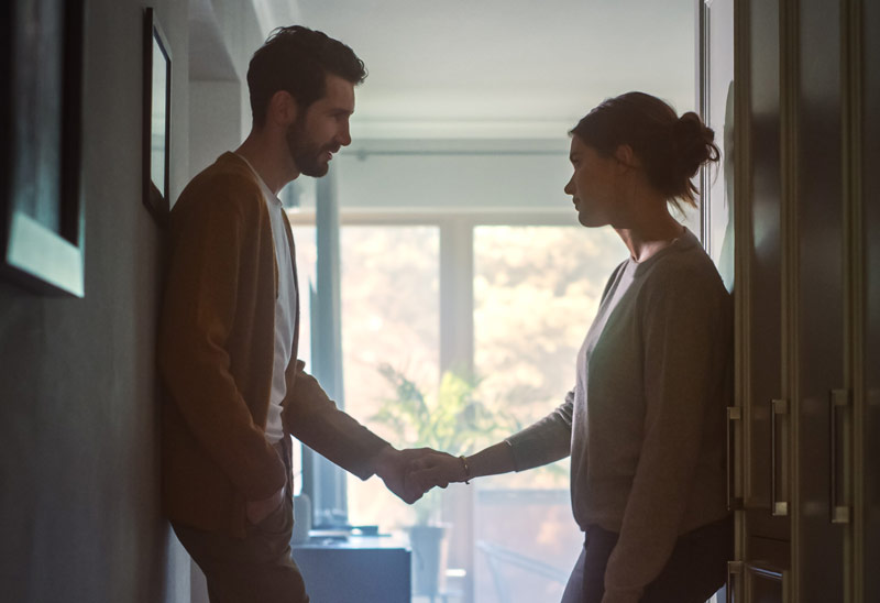 Couples counsellor helping partners break negative communication cycles in Vancouver