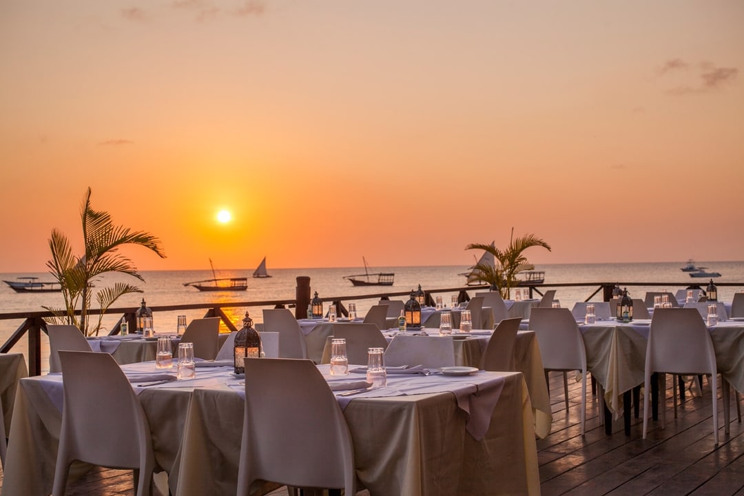 The Z Hotel - sunset aan het strand