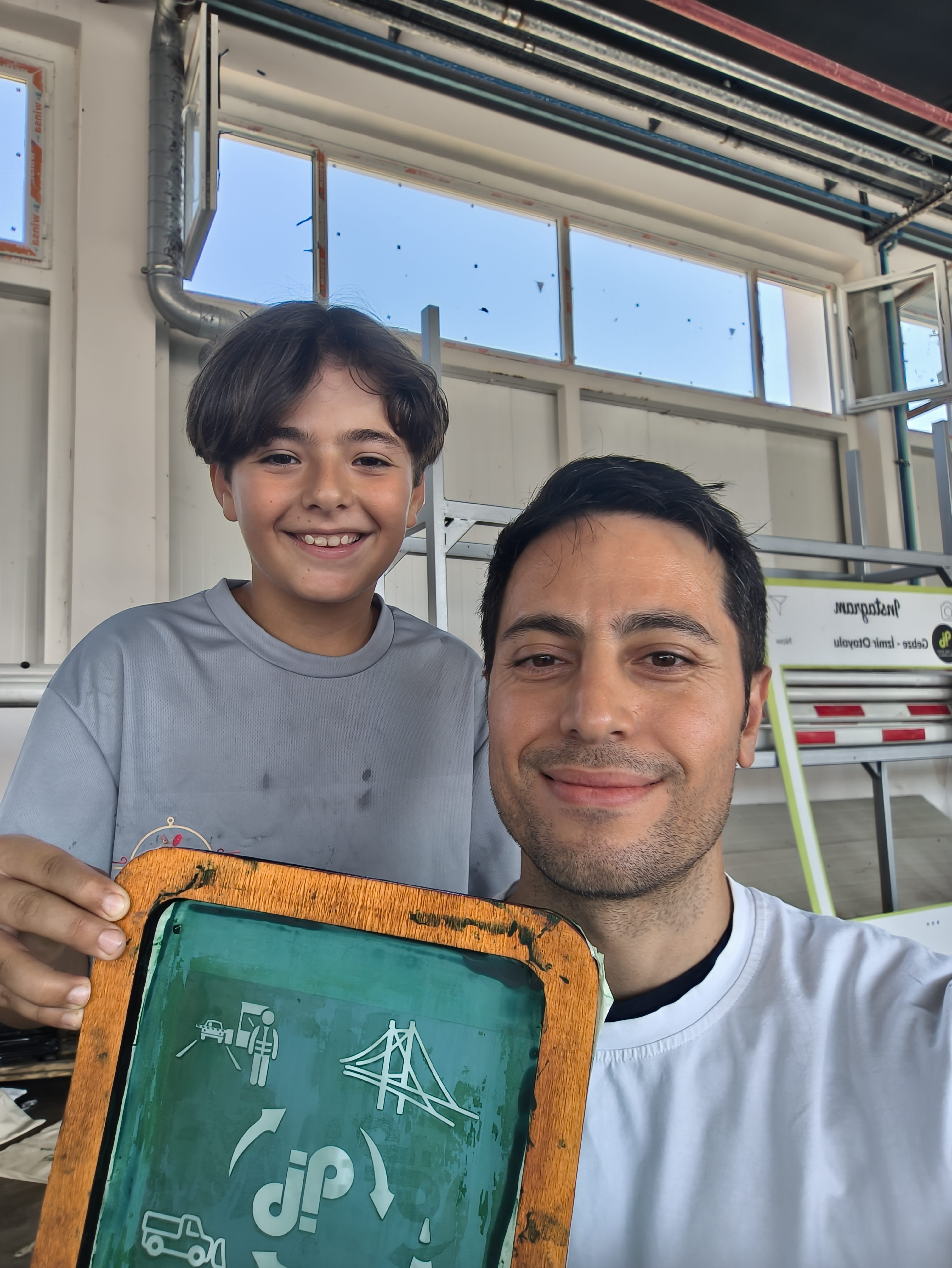Serigrafi istasyonuyla 800 baskı