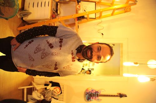 Kendi tasarımımı serigrafi ile tişörtüme bastım