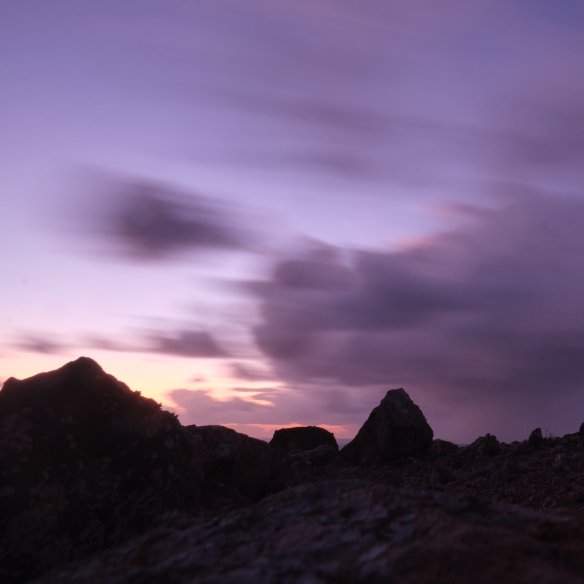 The blurred outlines of heaven and earth seem to touch