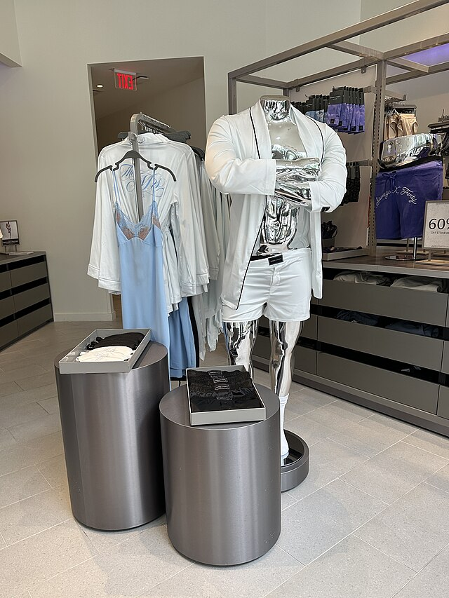 Image of a section of the inside of a Savage x Fenty store.