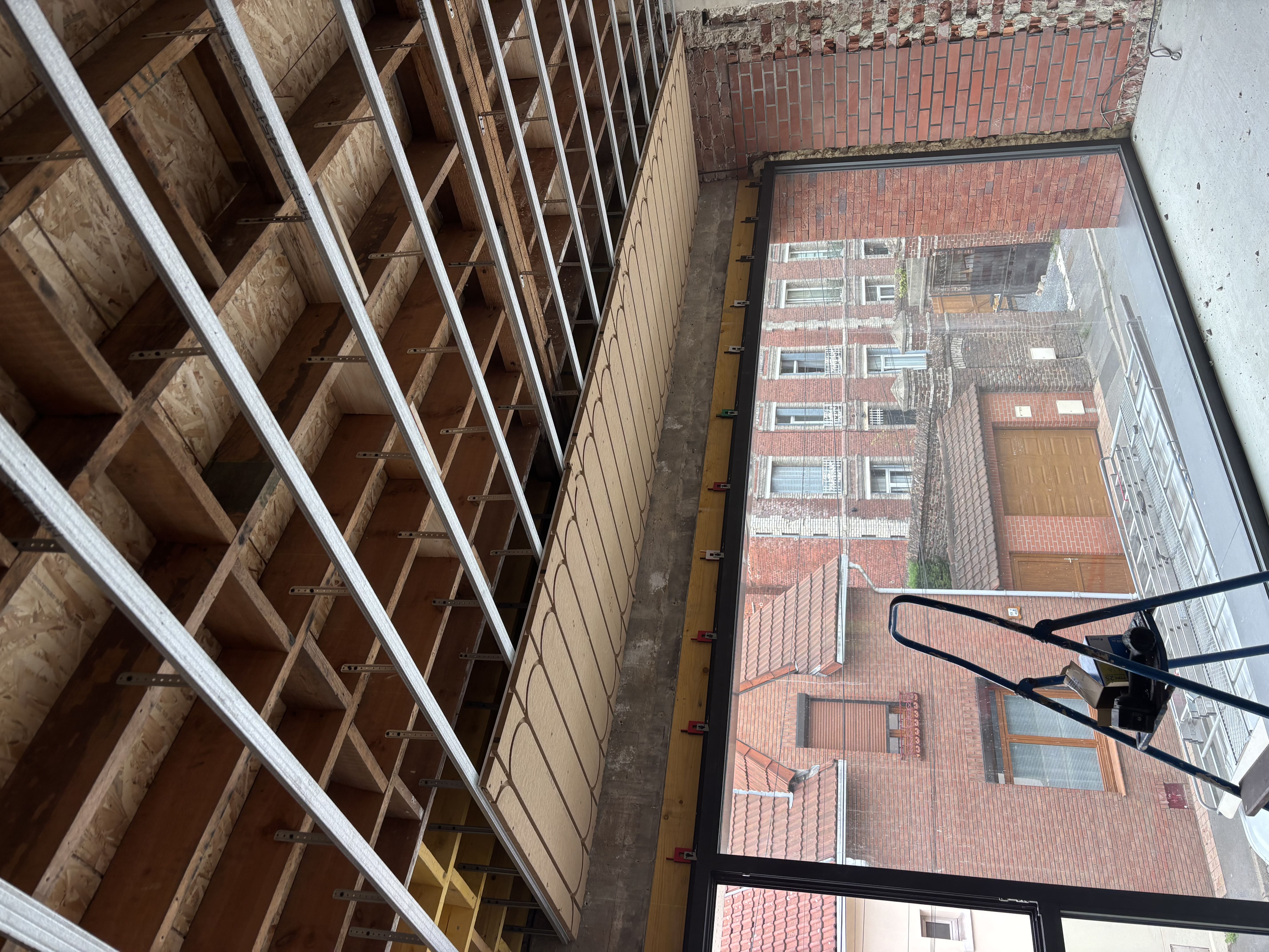 Installation des fourrures et plaques 