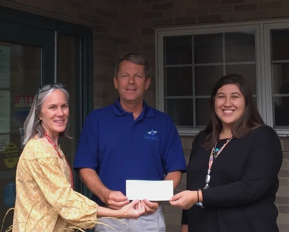 Badgerland Pressure Cleaning sponsoring The Women's Center