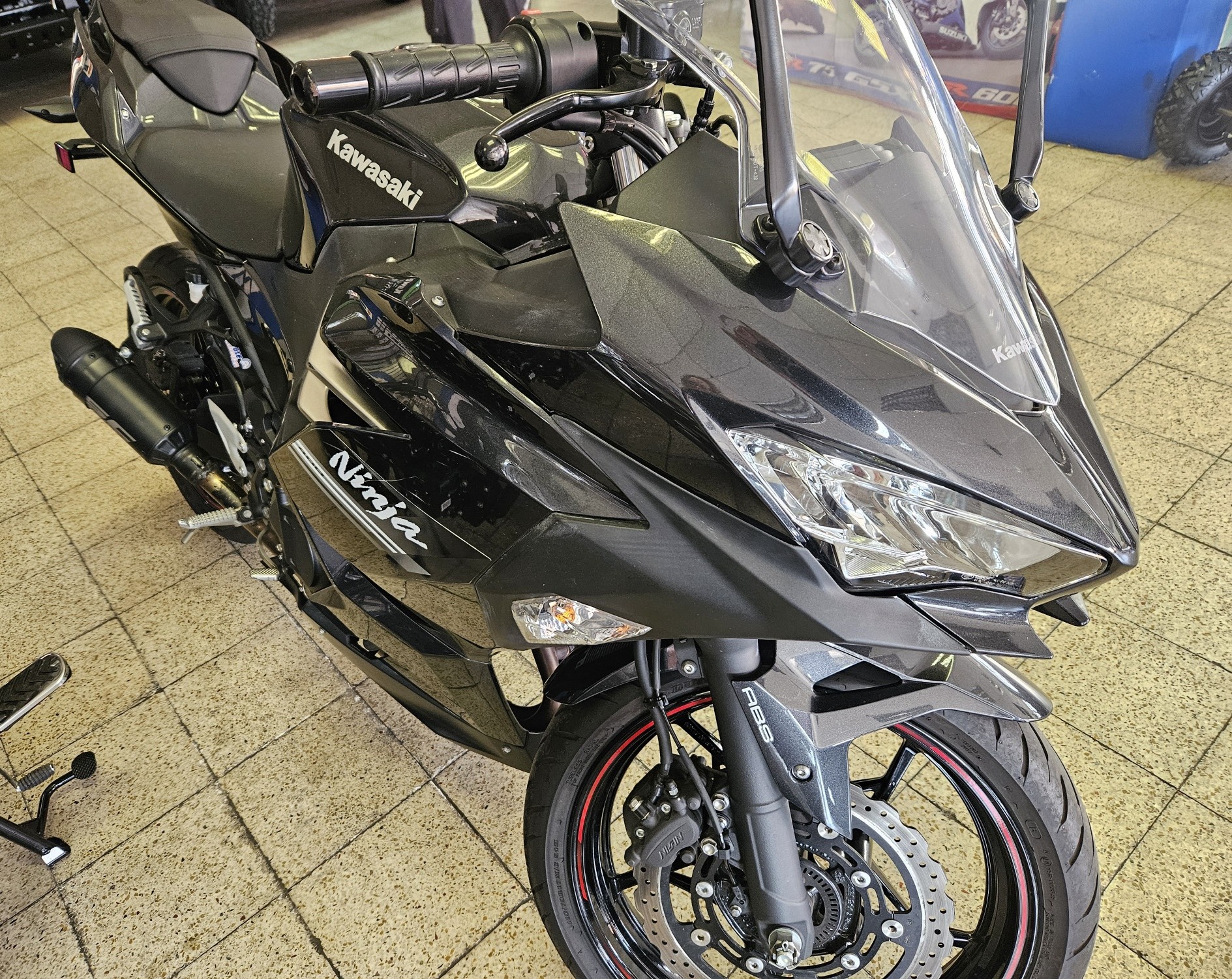 Kawasaki Ninja 400