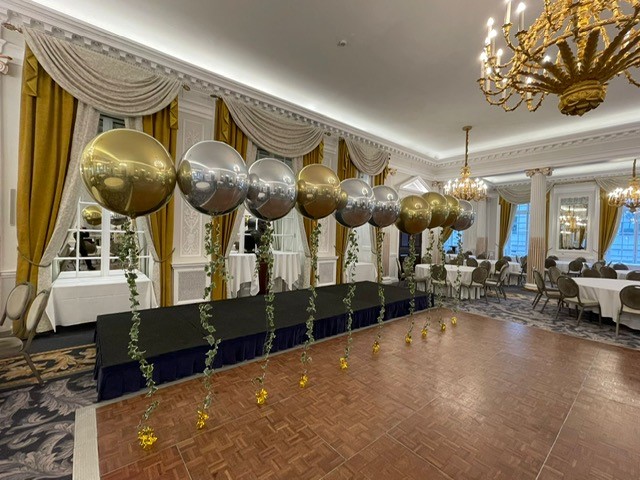 balloon decorations doorway column surrounds