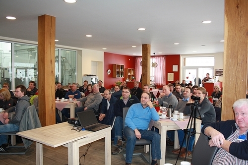 Nach vollem Haus am Abend in Großefehn (Ostfriesland) ging es am Mittwoch zum RZB Derboven in Warpe.