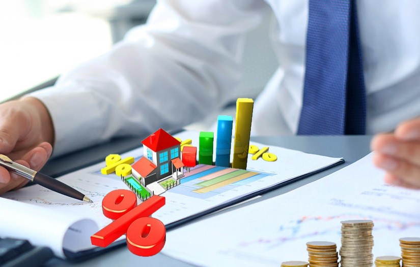 Un instrumento de capital, llamado también instrumento de patrimonio, es el título o contrato que acredita una participación residual en los activos de una empresa, una vez deducidos todos sus pasivos. Es residual porque el titular cobra en último lugar: primero se atienden las deudas con acreedores, proveedores, empleados y organismos fiscales, y recién lo que queda corresponde a los socios. Por eso no asegura ningún importe ni garantiza la devolución de lo aportado. Sus formas más conocidas son las acciones de una sociedad anónima y las participaciones sociales de una sociedad de responsabilidad limitada, que dan derecho a una parte de las ganancias y a votar en las decisiones de la sociedad.