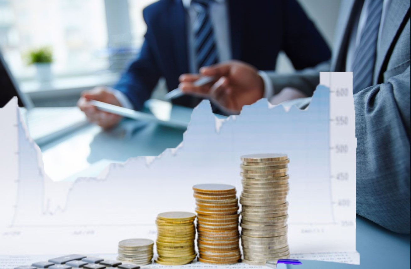 Son aquellos gastos que se generan cuando se toma deuda para obtener un financiamiento para la actividad desarrollada por la empresa. De manera que se producen cuando se recurre a un tercero para solicitar dinero en préstamo o crédito. Tanto personas físicas (naturales) como jurídicas pueden solicitar financiamiento y a partir de que éste le es otorgado quedan sometidos a tales gastos. Los recursos solicitados se convierten en una deuda y ello es lo que genera el gasto, que incluye el interés cobrado por el acreedor.