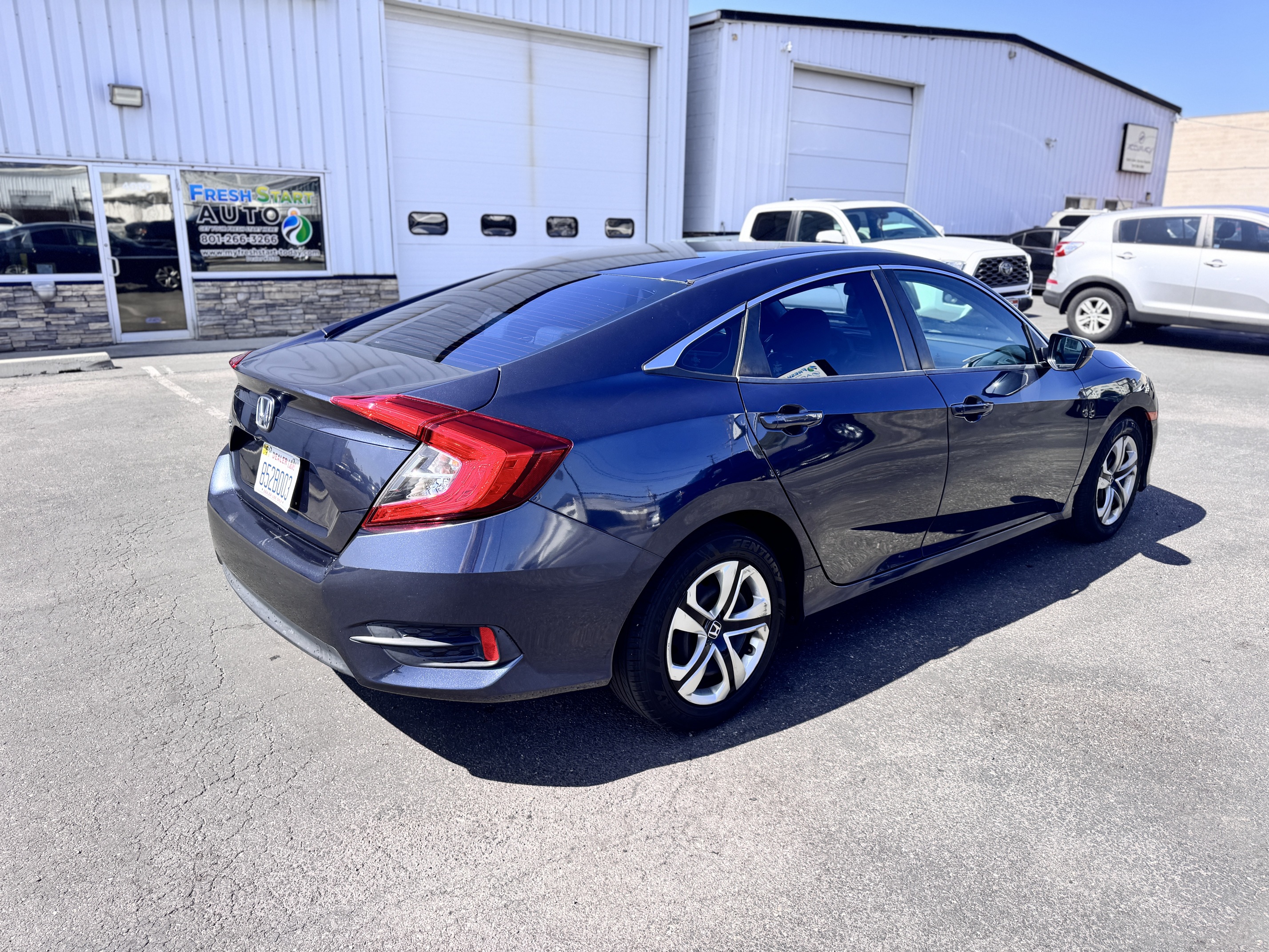 2018 Honda Civic LX – Backup Camera, Bluetooth