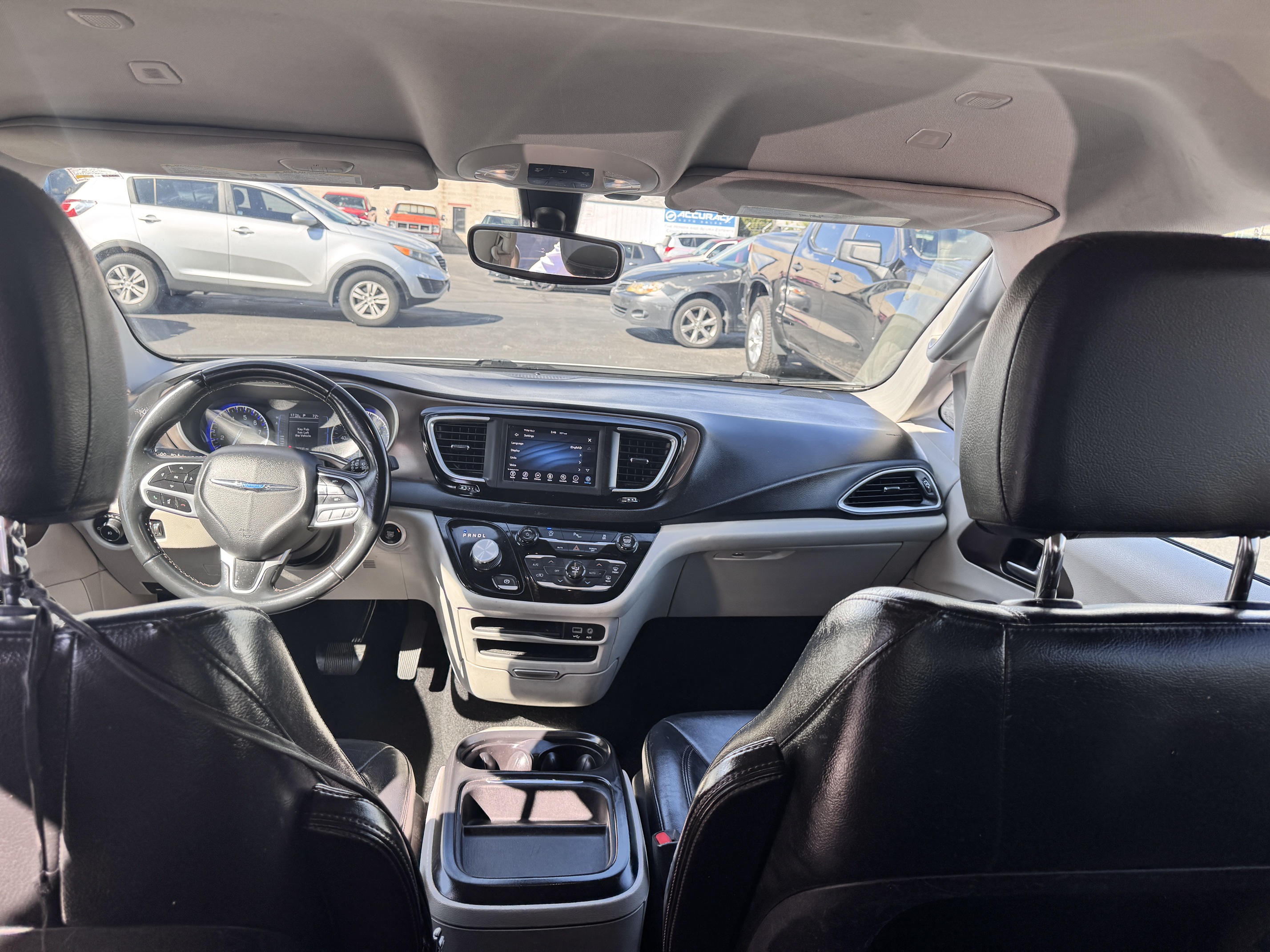2018 Chrysler Pacifica – Leather, Navigation