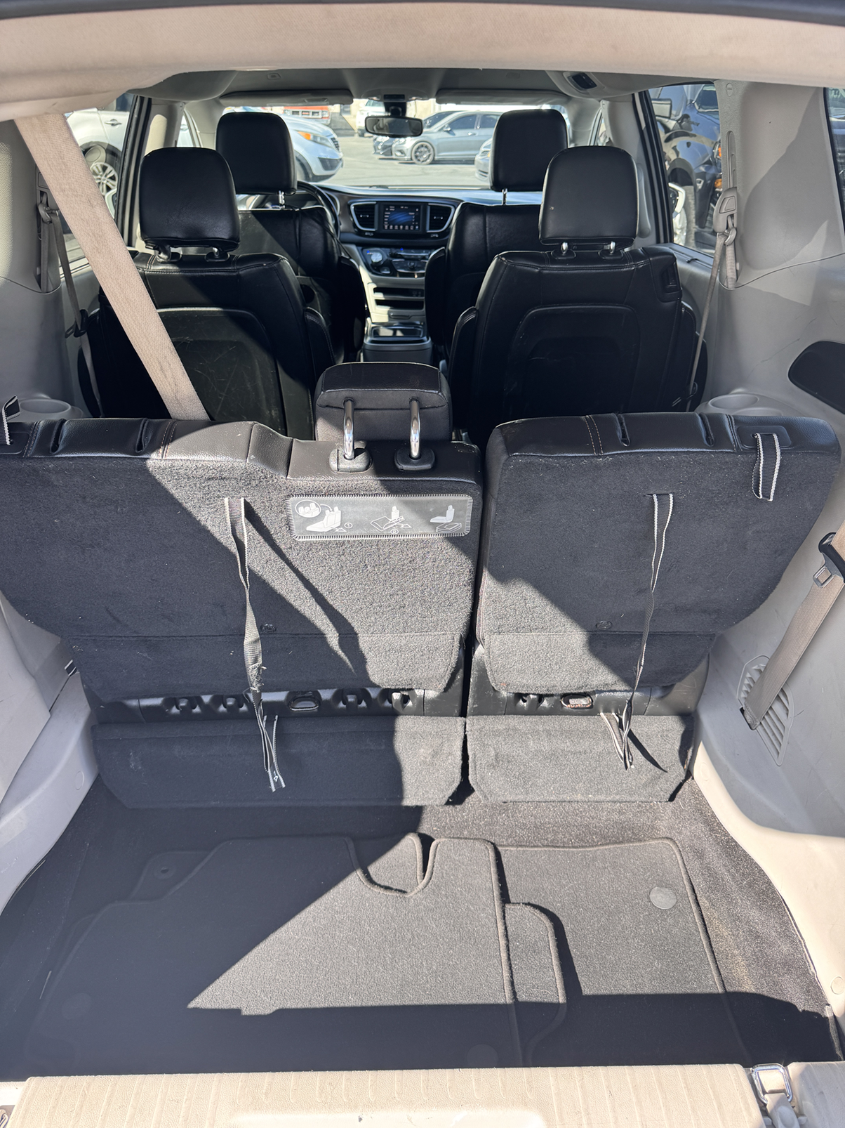 2018 Chrysler Pacifica – Leather, Navigation