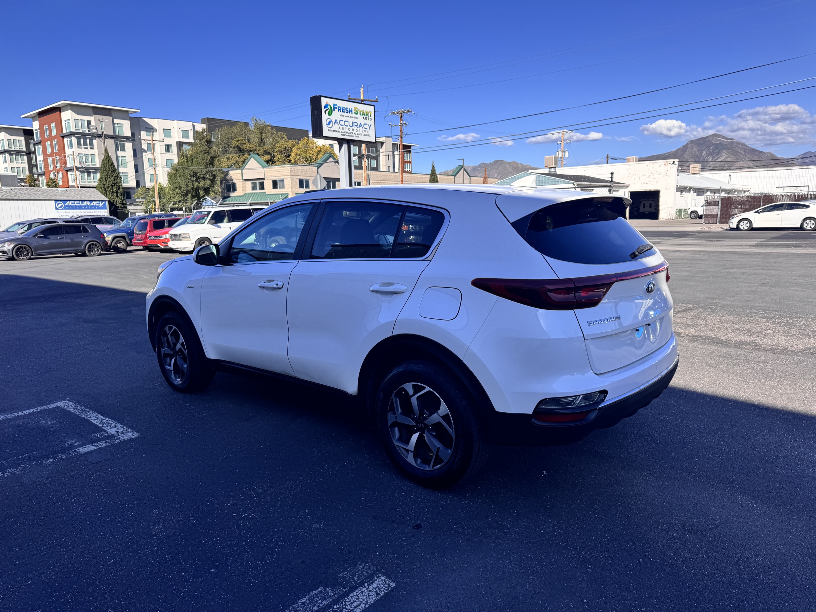 2022 Kia Sportage – Leather, Sunroof, Navigation, AWD SUV