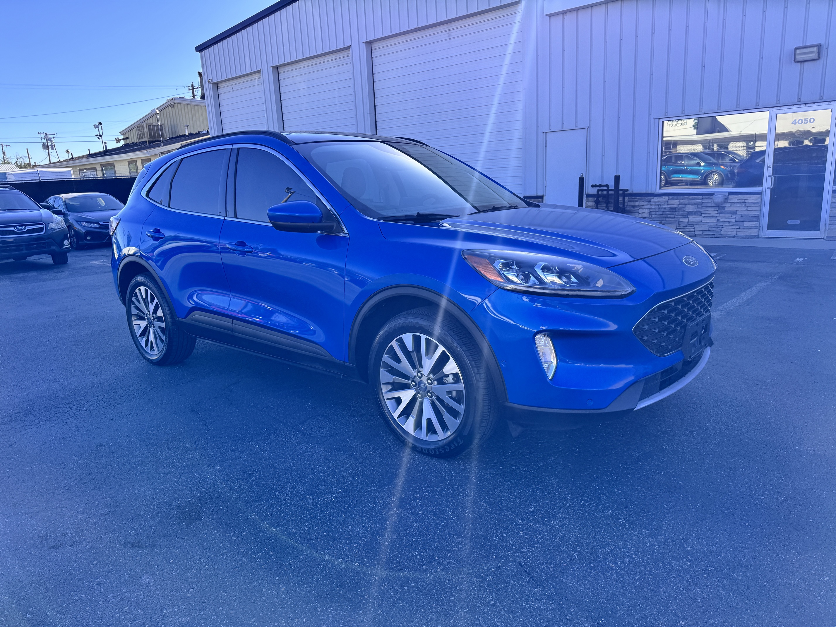 2021 Ford Escape Titanium – Leather, Panoramic Sunroof, Navigation, AWD SUV