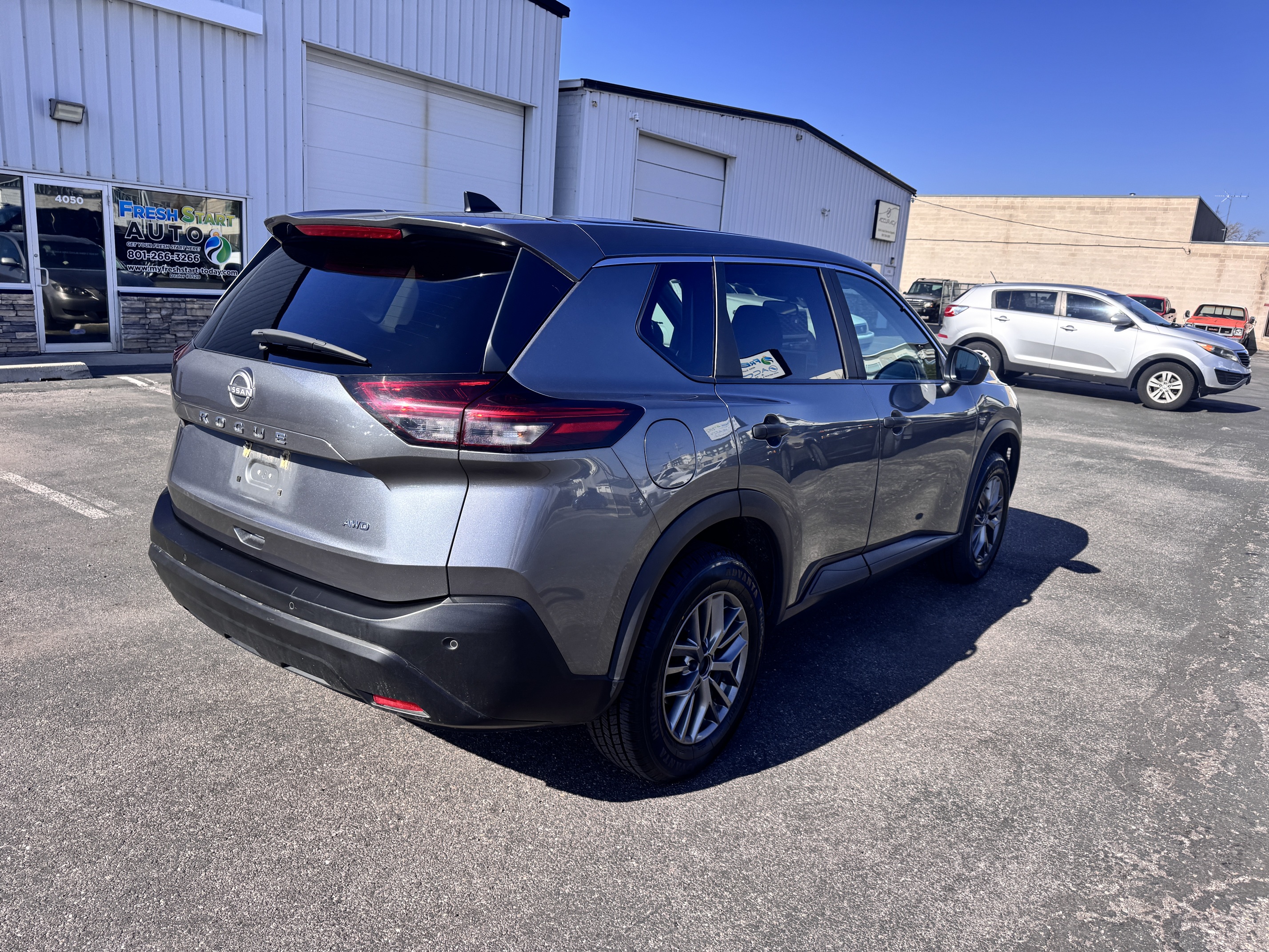 2023 Nissan Rogue S Apple CarPlay, Backup Camera