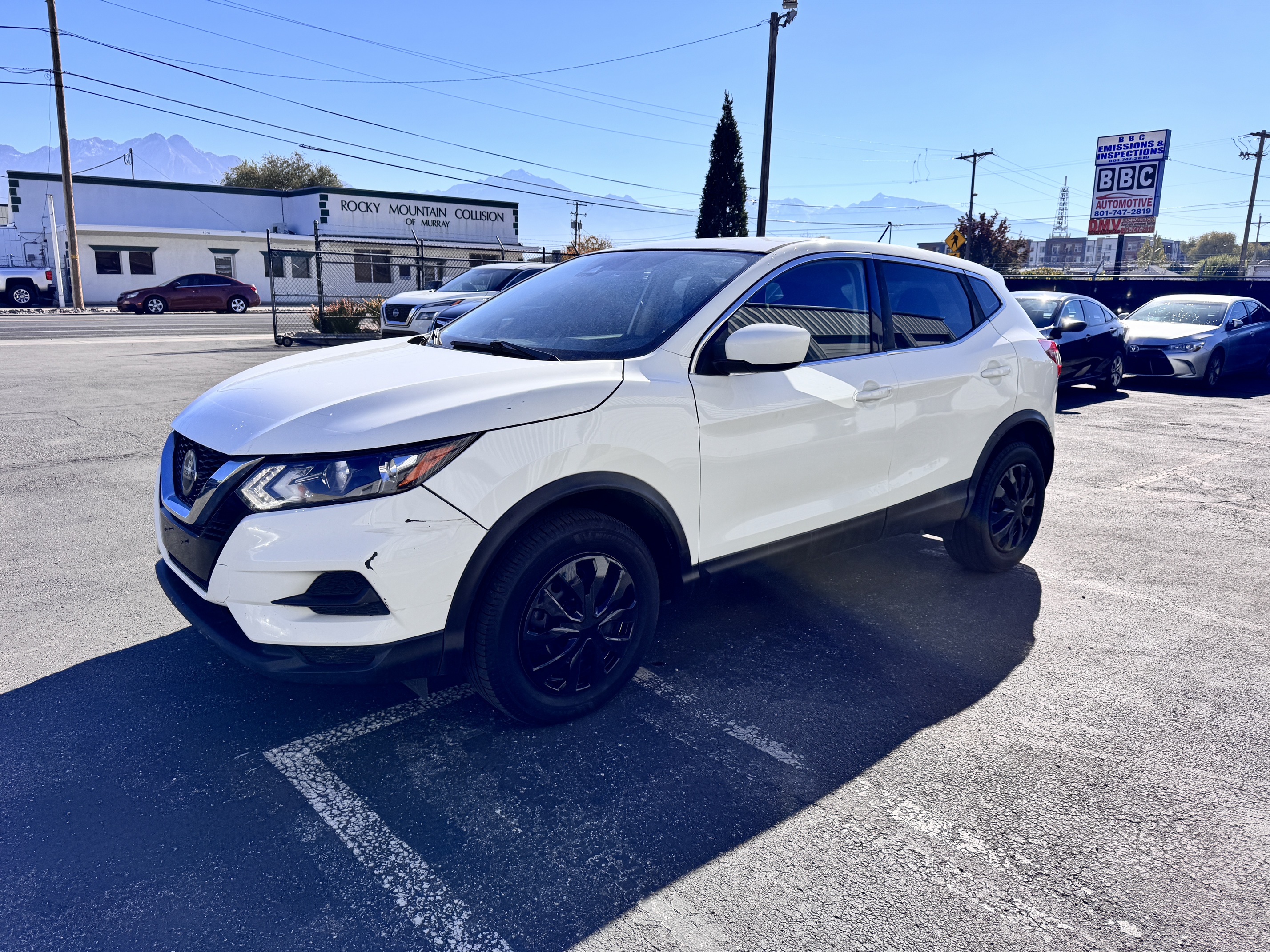 2020 Nissan Rogue – Leather, Navigation, AWD SUV