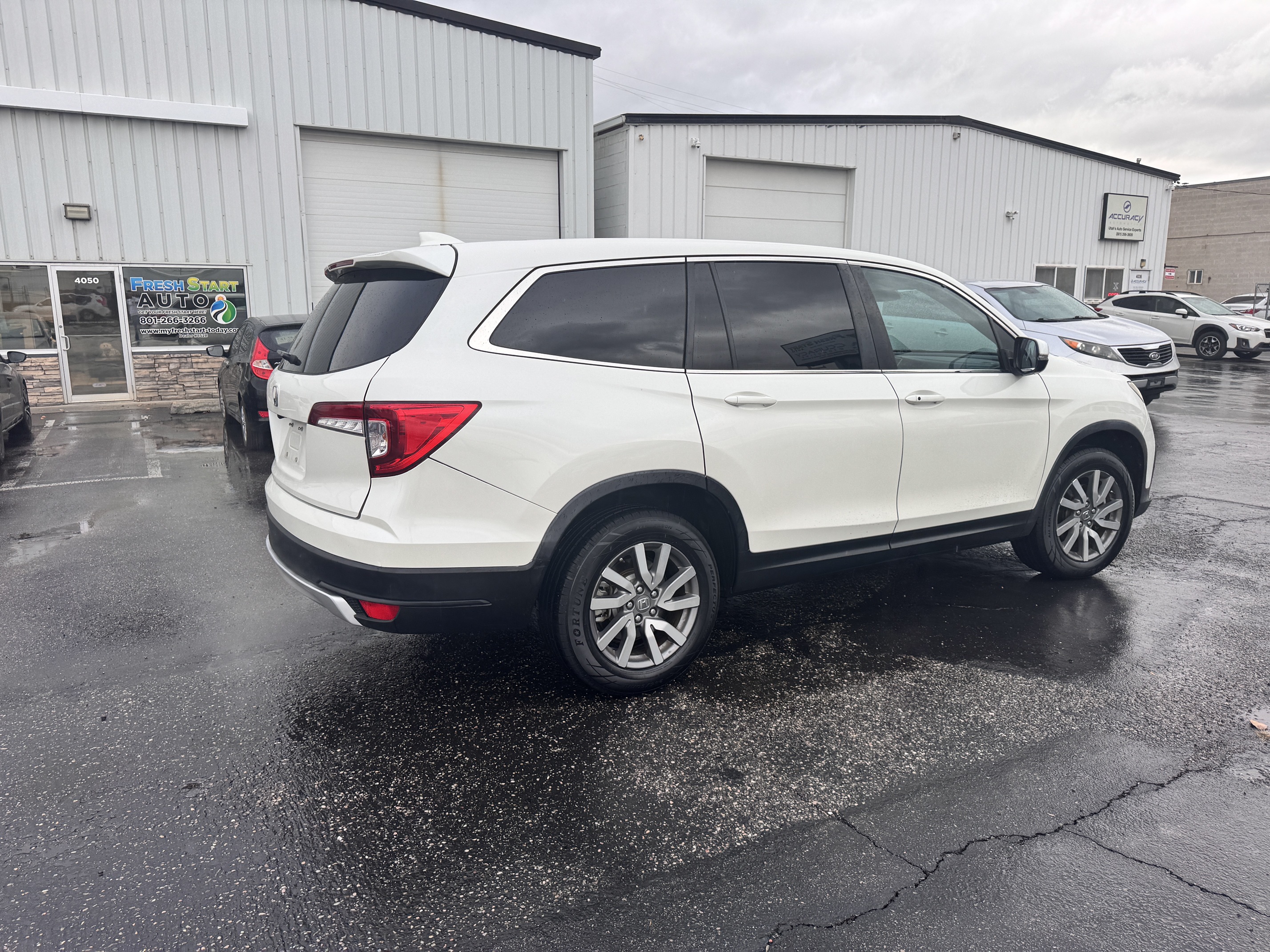 2019 Honda Pilot EX – AWD, Sunroof, CarPlay, 3rd Row SUV