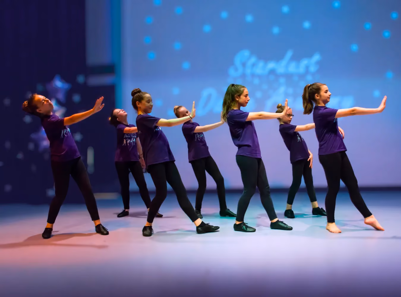 Teenagers in a street dance class in Northstowe and Cambridge