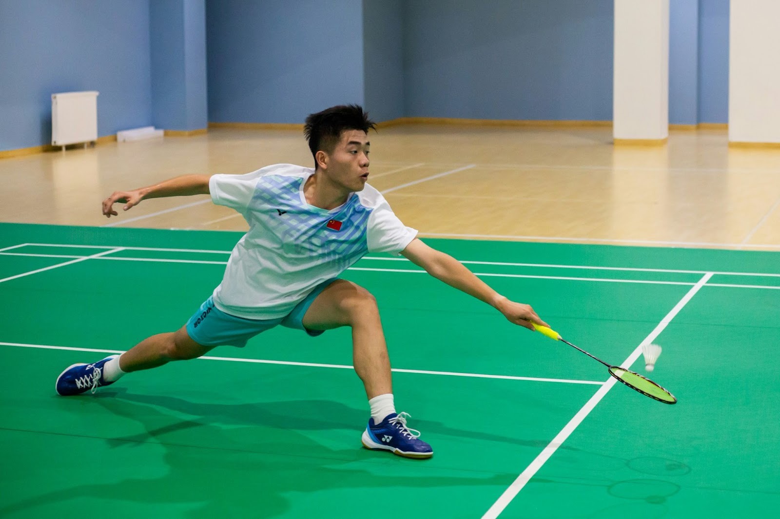 How to open a badminton court