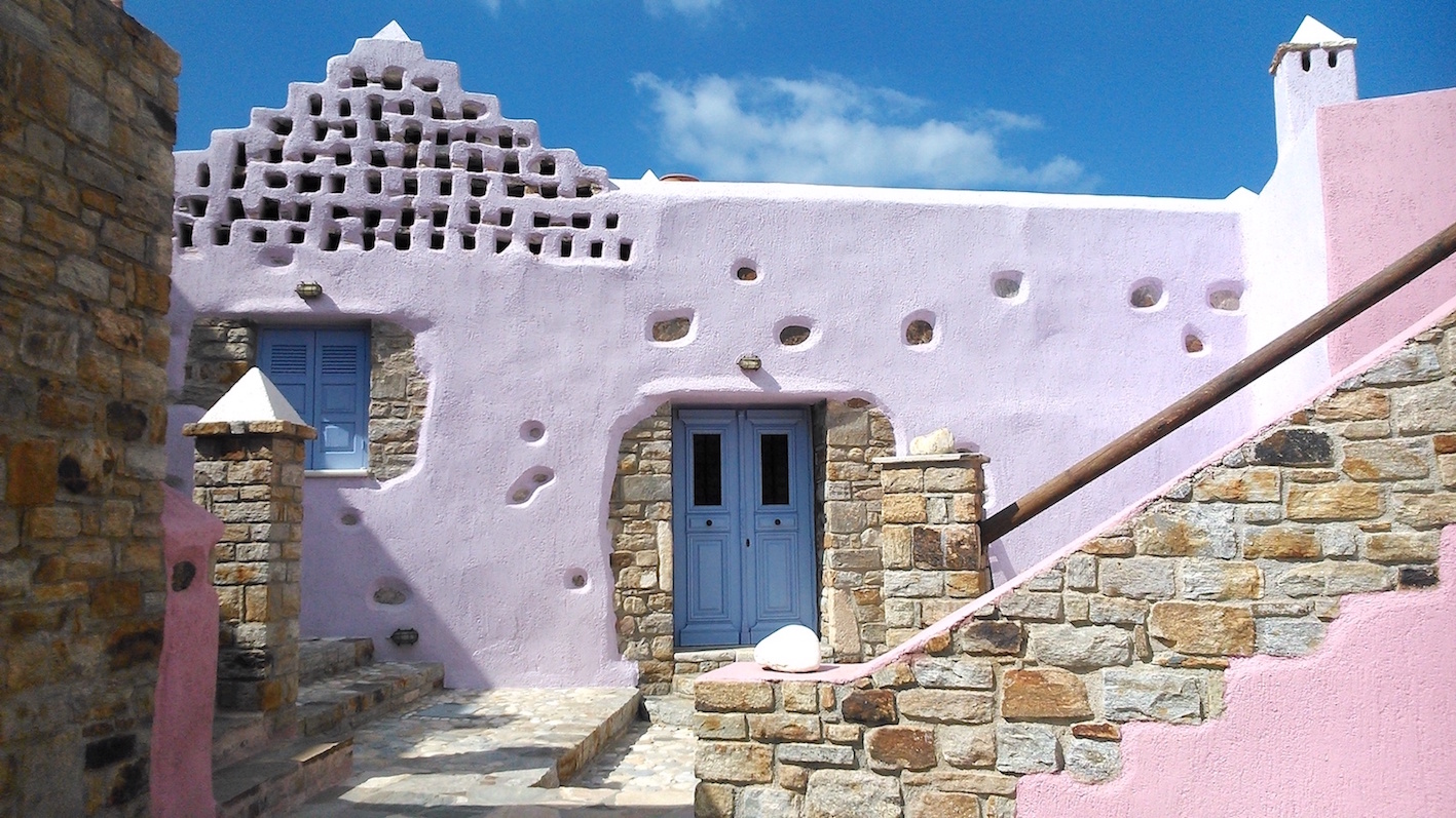 Georgilas Cave House - A Greek Island Pink Hotel 