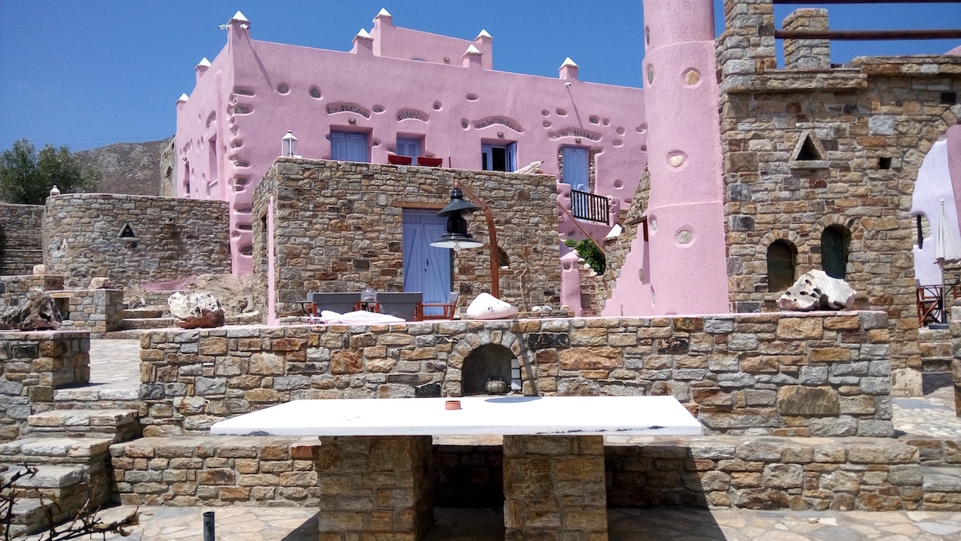 Georgilas Cave House - A Greek Island Pink Hotel 
