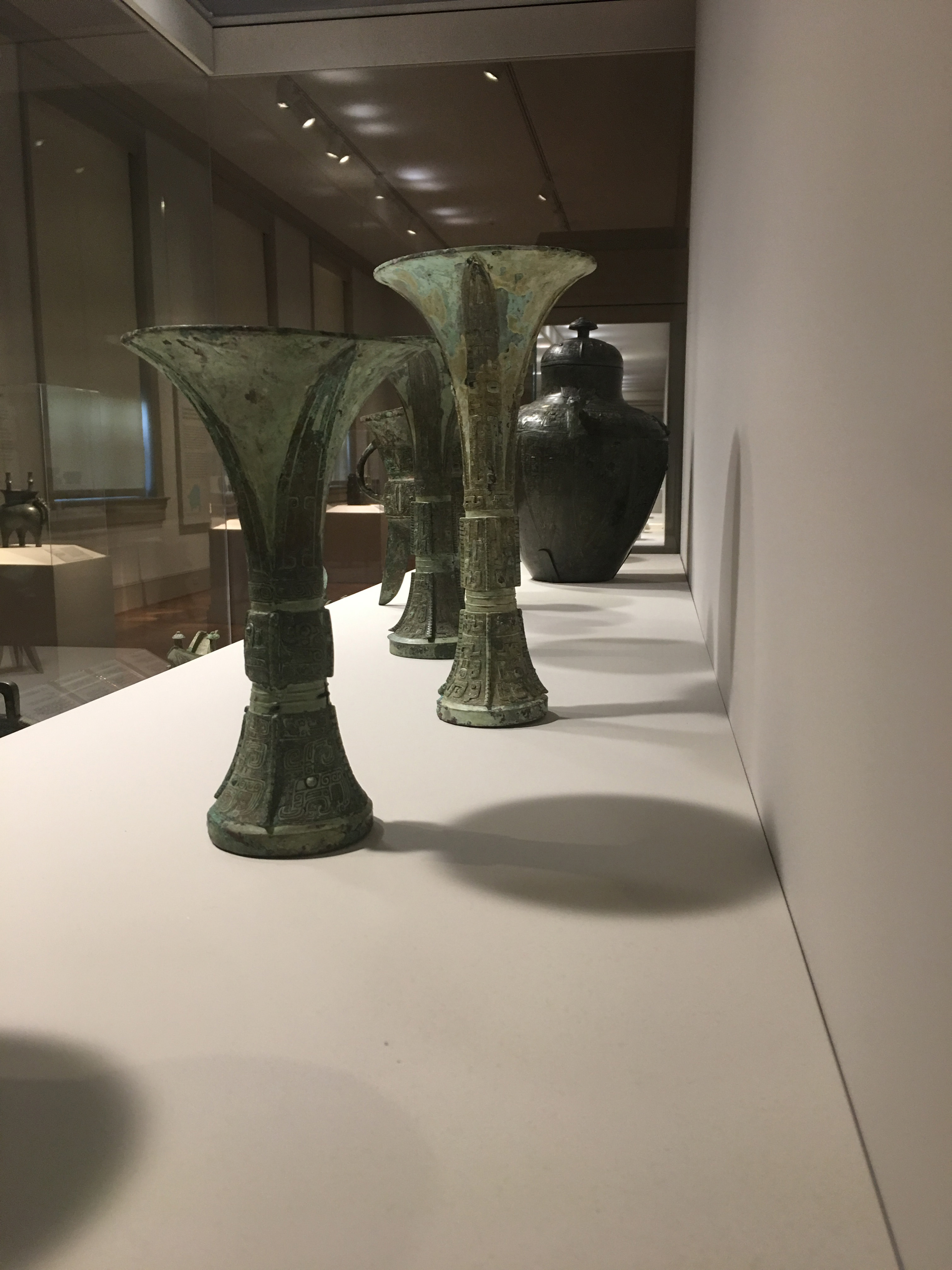 Group of Chinese Archaic Bronze Gu-Form Vases, St. Louis Art Museum, New York Auction House, Houston Auction, Dallas Auction, San Antonio Auction, Chinese Auction, 觚, 青铜, 中国艺术拍卖