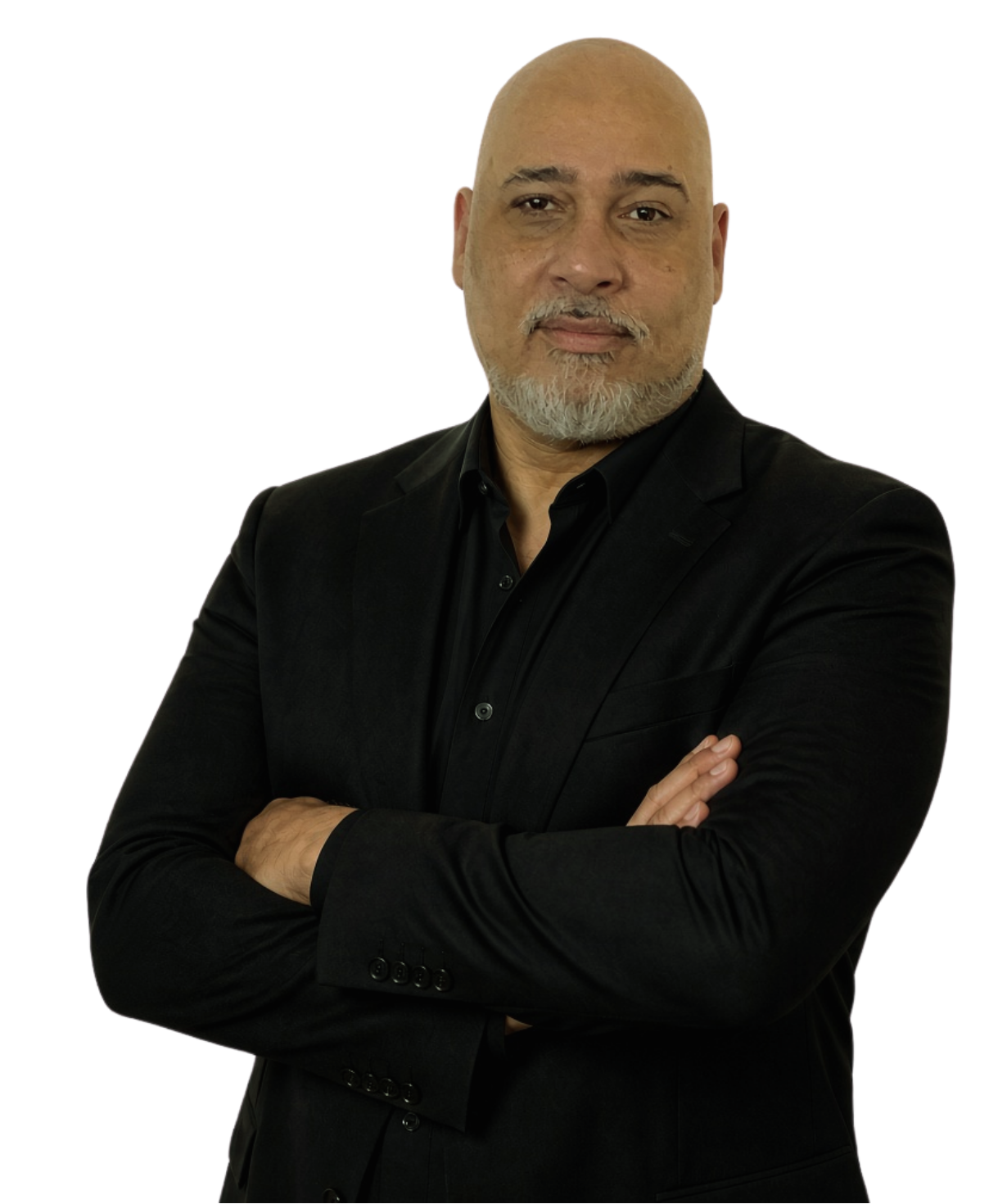 Marcelo Burgos, do Grupo gr8mídia, em retrato de três quartos, com luz dourada lateral.