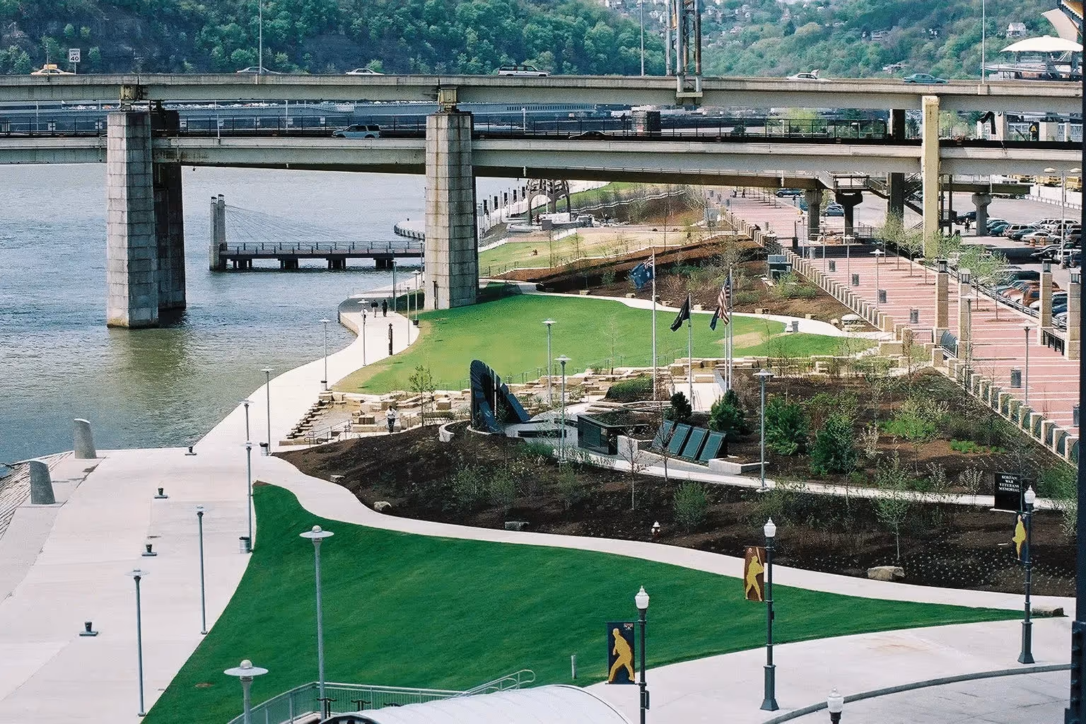 North Shore Riverfront Park