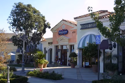 Commons at Calabasas