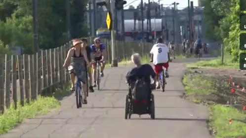 Minneapolis's Midtown Greenway Connects People to Their City -- By Bike