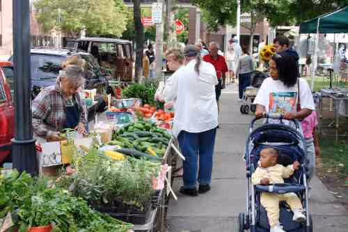 Can "Hybrid" Markets Address America's Food Access Woes?