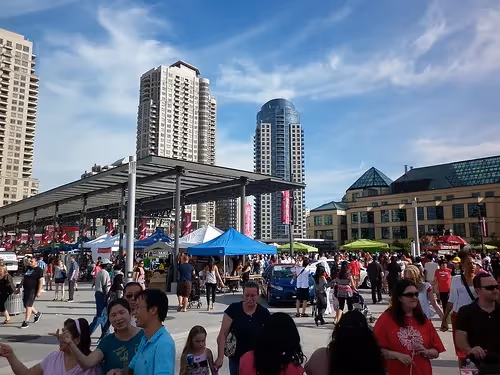 Mississauga Considers a Permanently Car-Free Celebration Square