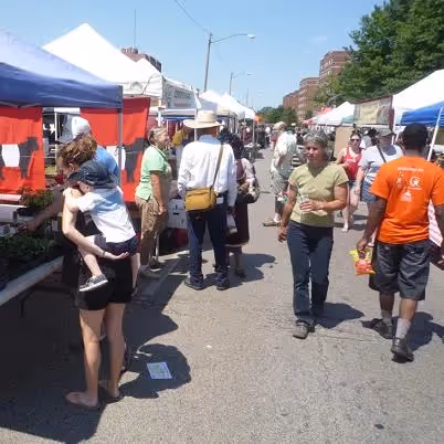 How Markets Scale to Fit Communities: An Interview with Larry Lund