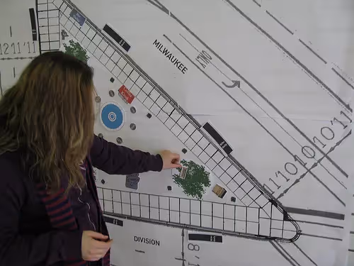 'Triangulation' for Chicago's Polish Triangle