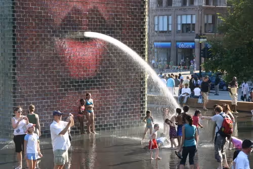 Vote on your Favorite Places in Chicago