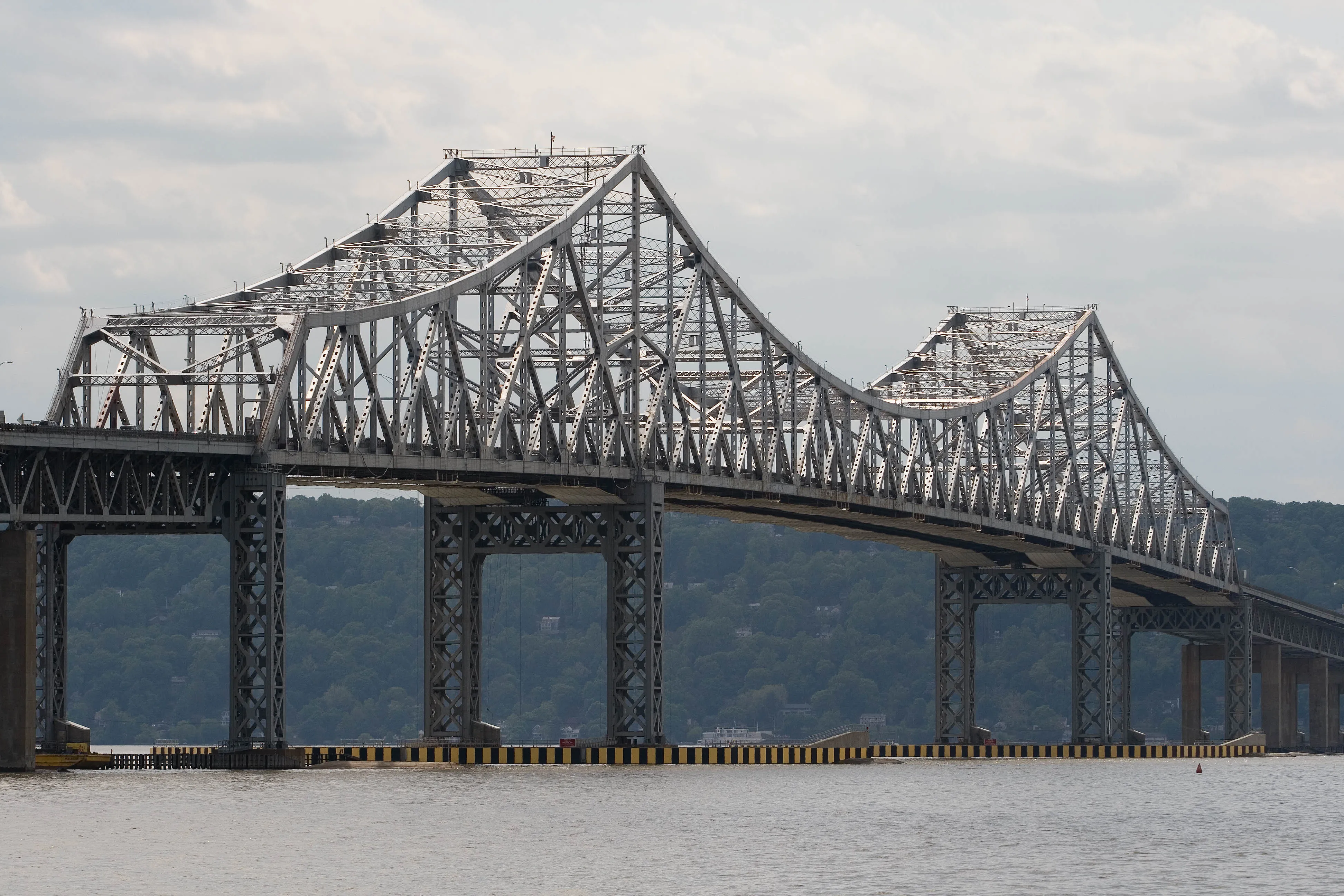 Building Quality Communities Around Transit in the Tappan Zee Bridge Corridor