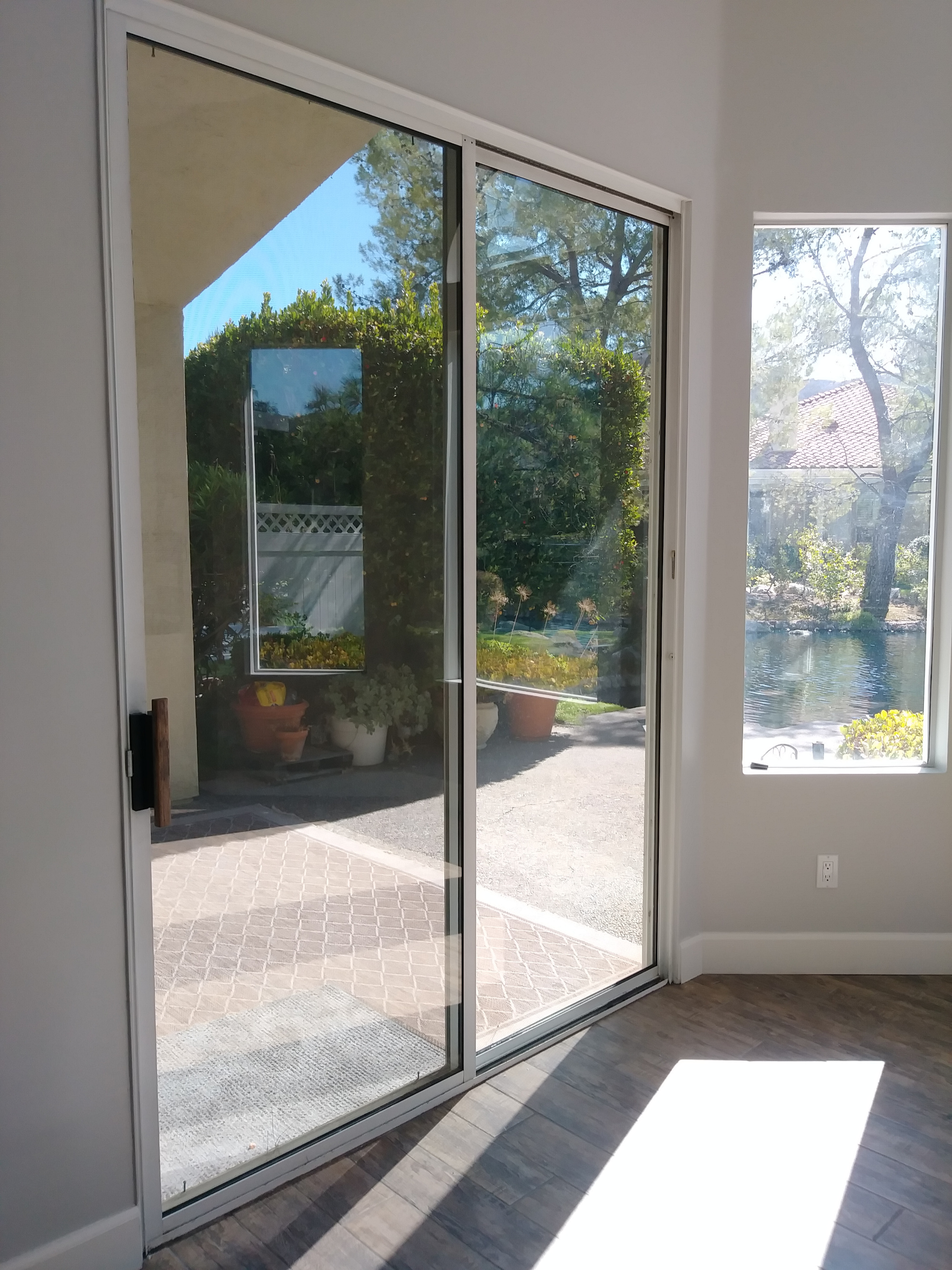 Image of a home in Fallbrook CA supplied with tint to reduce heat.