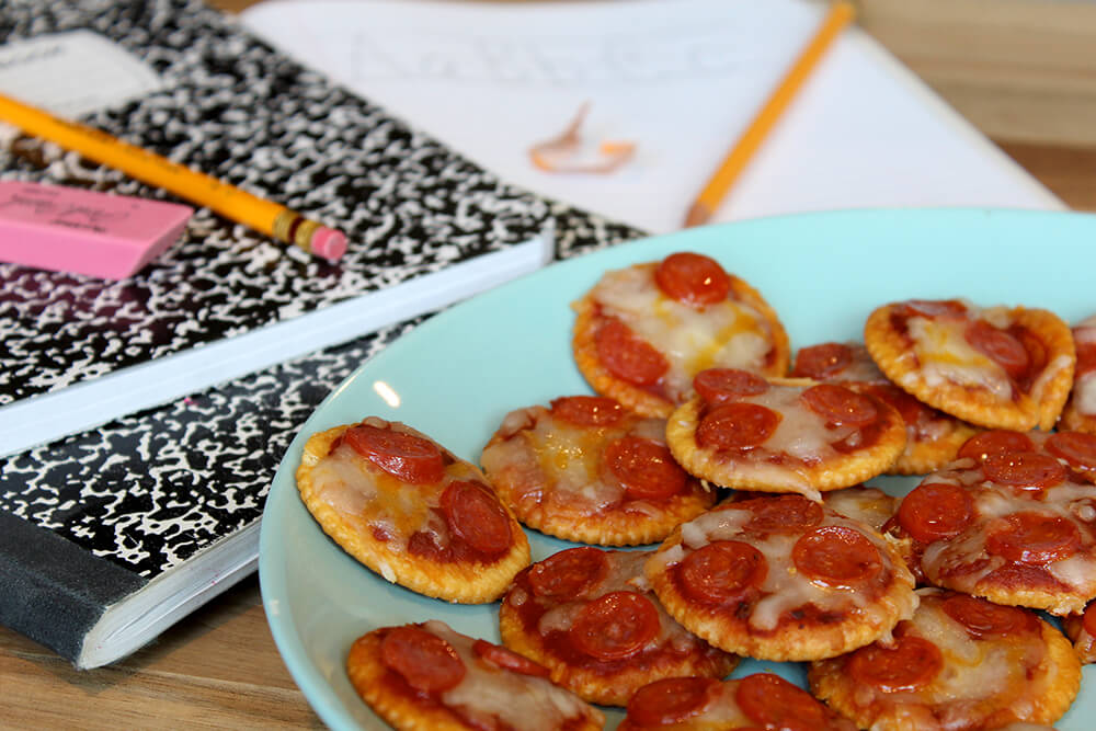 PIzza Crackers (Photo: Chelsi Fisher)