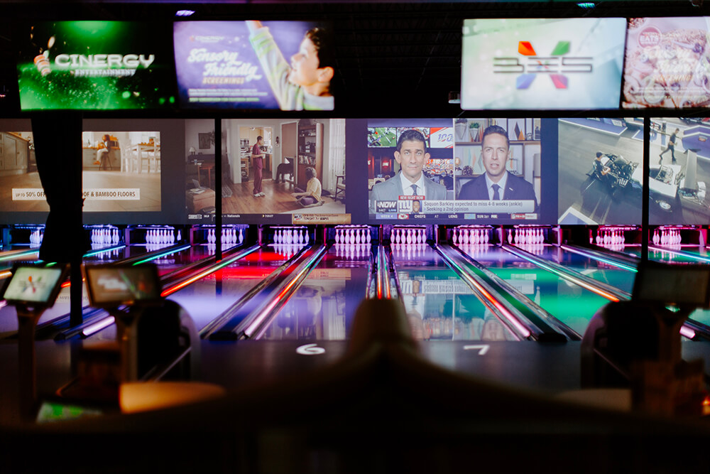 With movie theaters, virtual reality games, escape rooms, bowling, food, full service bar, TV screens, and more, Cinergy is perfect for those times when you want to get out of your routine, especially when you want to go with the whole family or a big group of friends with different tastes. (Photo: Sarah Eliza Roberts)