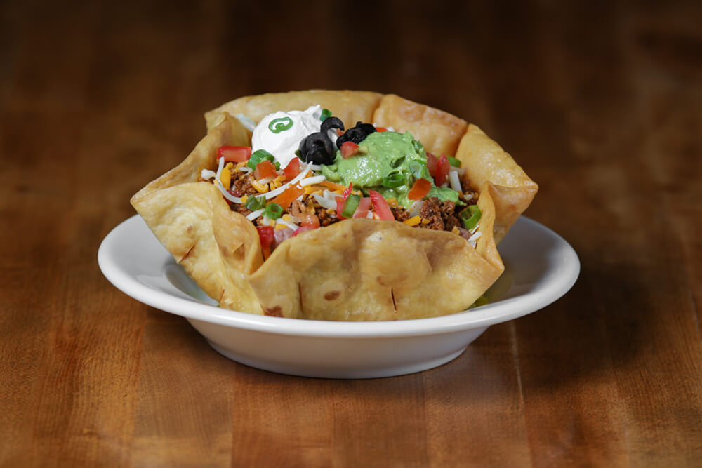 Chimi's regulars already know what to expect from this legendary Mexican restaurant — quality food, excellent service, and a memory-making atmosphere. Their delicious salads, made fresh with the finest ingredients, please the palate.