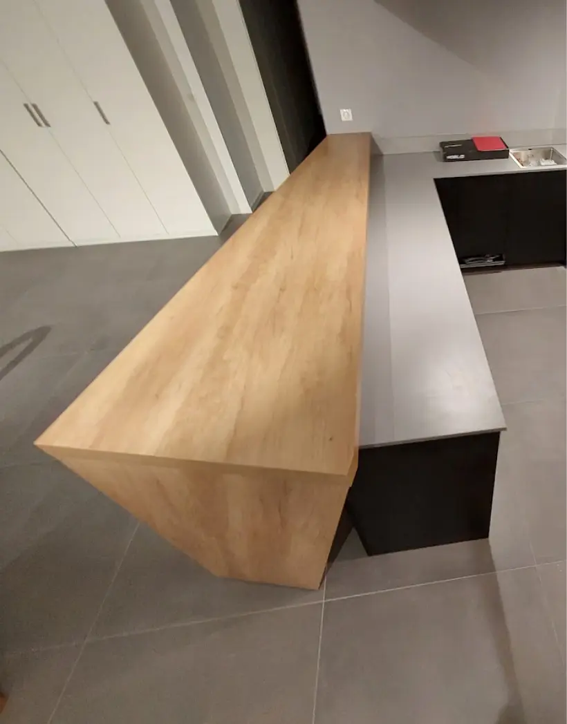 meuble fait sur mesure en bois