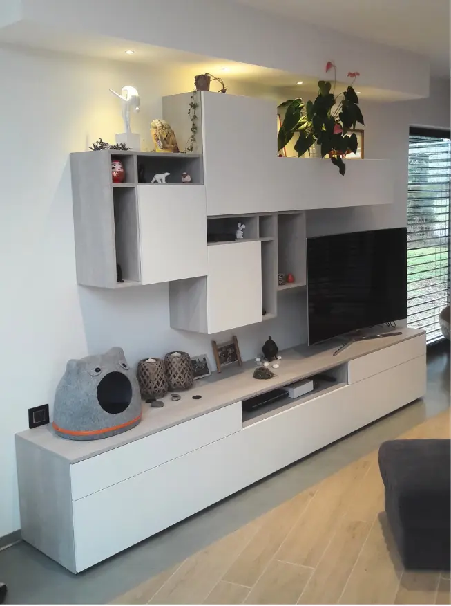 Meuble fait sur mesure pour une pièce de vie 