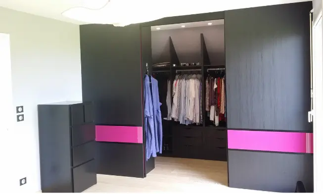 Dressing sur mesure noir et rose