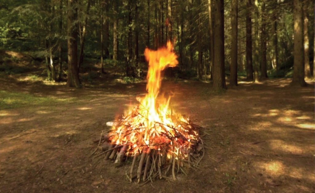 Campfire, Spain