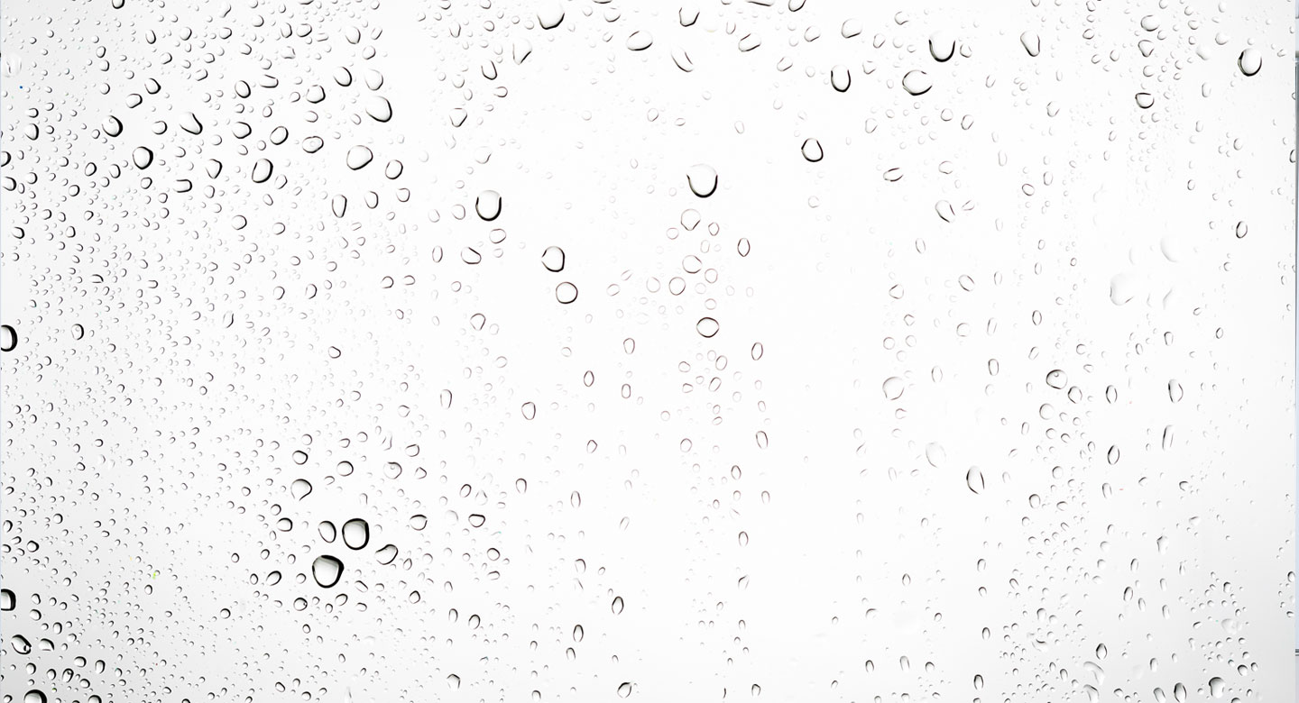 Manchas de agua en vidrios