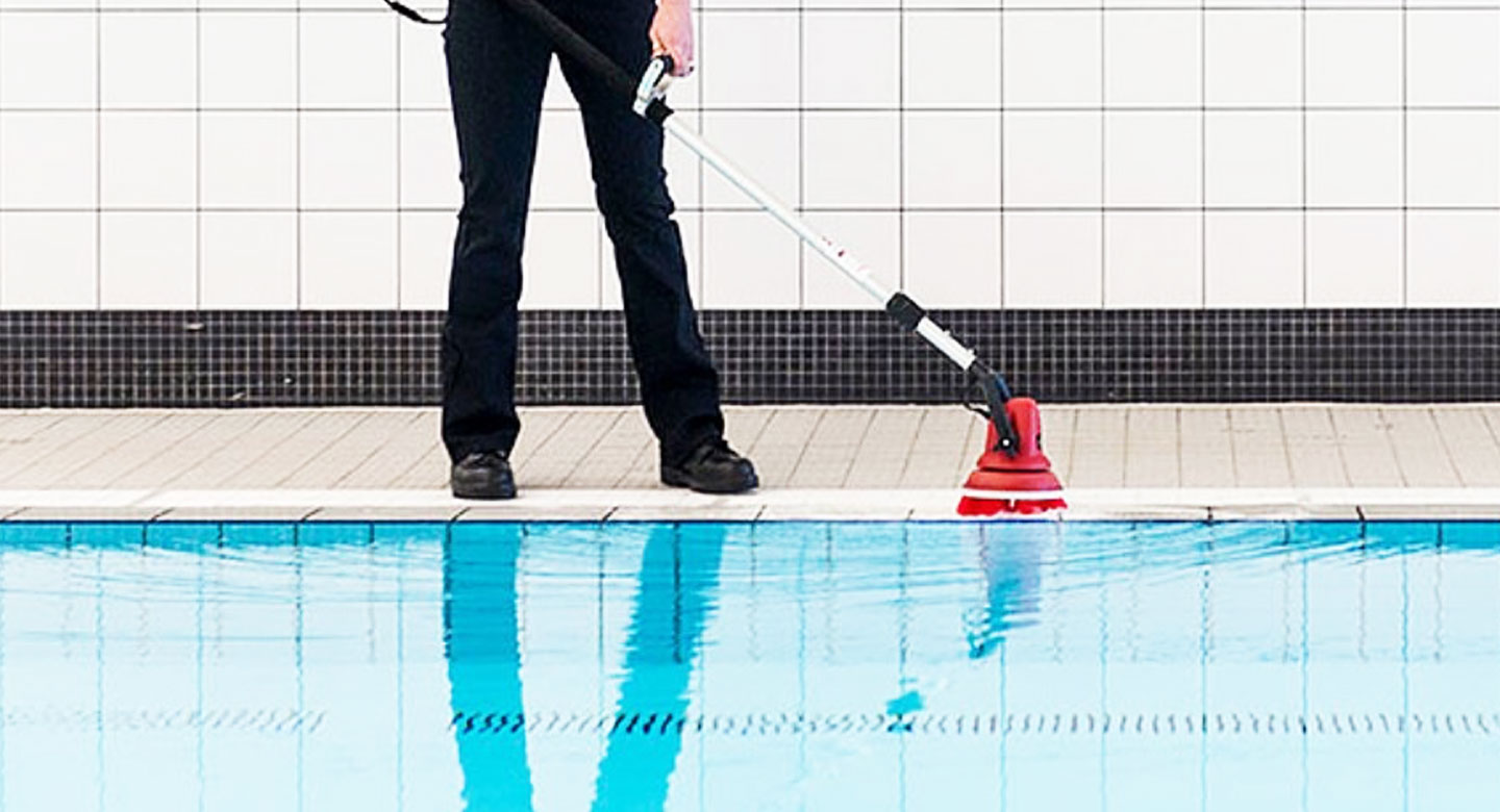 Limpieza de piscinas 