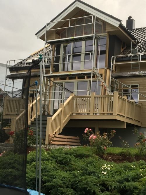 underveis med ny fasade