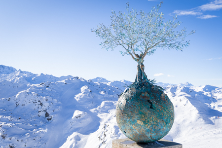 Hi everyone, and here's yet another post direct from Méribel from your favourite blogging ski instructor!?! I know, I know, it has only been a few days since last weekend's post, but I'd thought I'd chuck another one in for good measure.