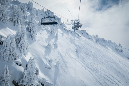 Hi everyone and welcome to another post from your favourite blogging Méribel Ski Instructor. There's no denying that spring is in full flow now, but it is a funny old season isn't?