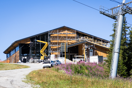 Hi everyone and welcome to the latest post from your favourite blogging Méribel ski instructor. This time I have some photos for you of mountain upgrades I noticed whilst on holiday in July. 